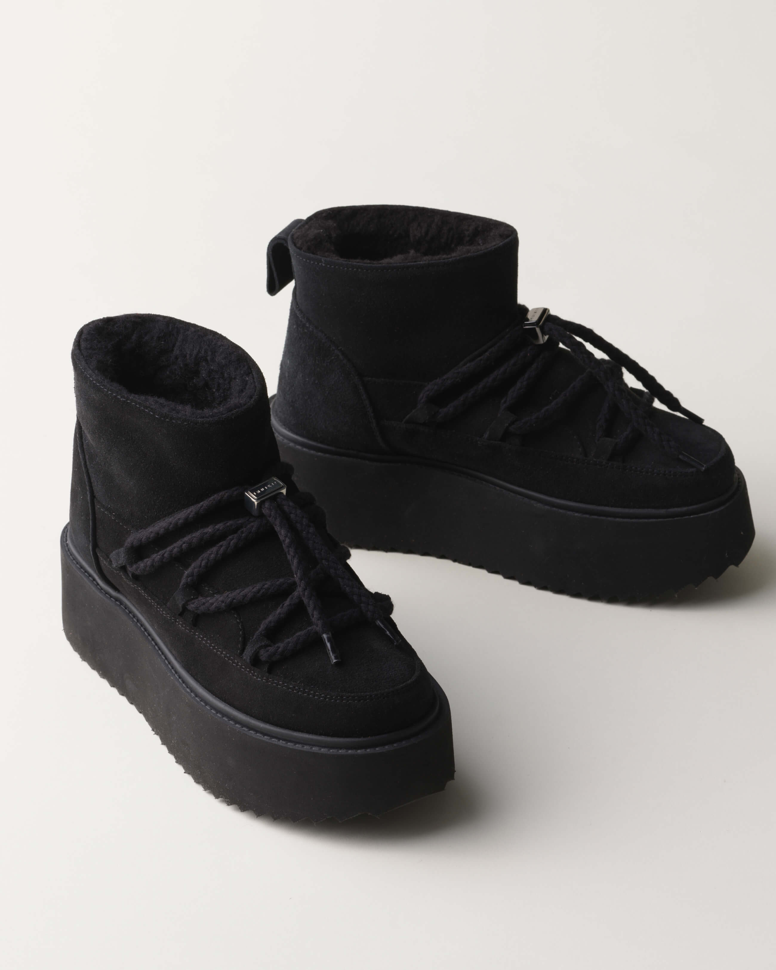 Classic Low Platform