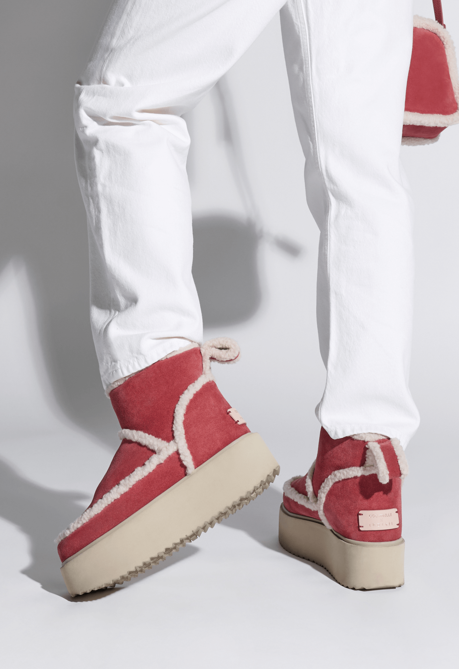 COCCINELLE x INUIKII Classic Low Shearling