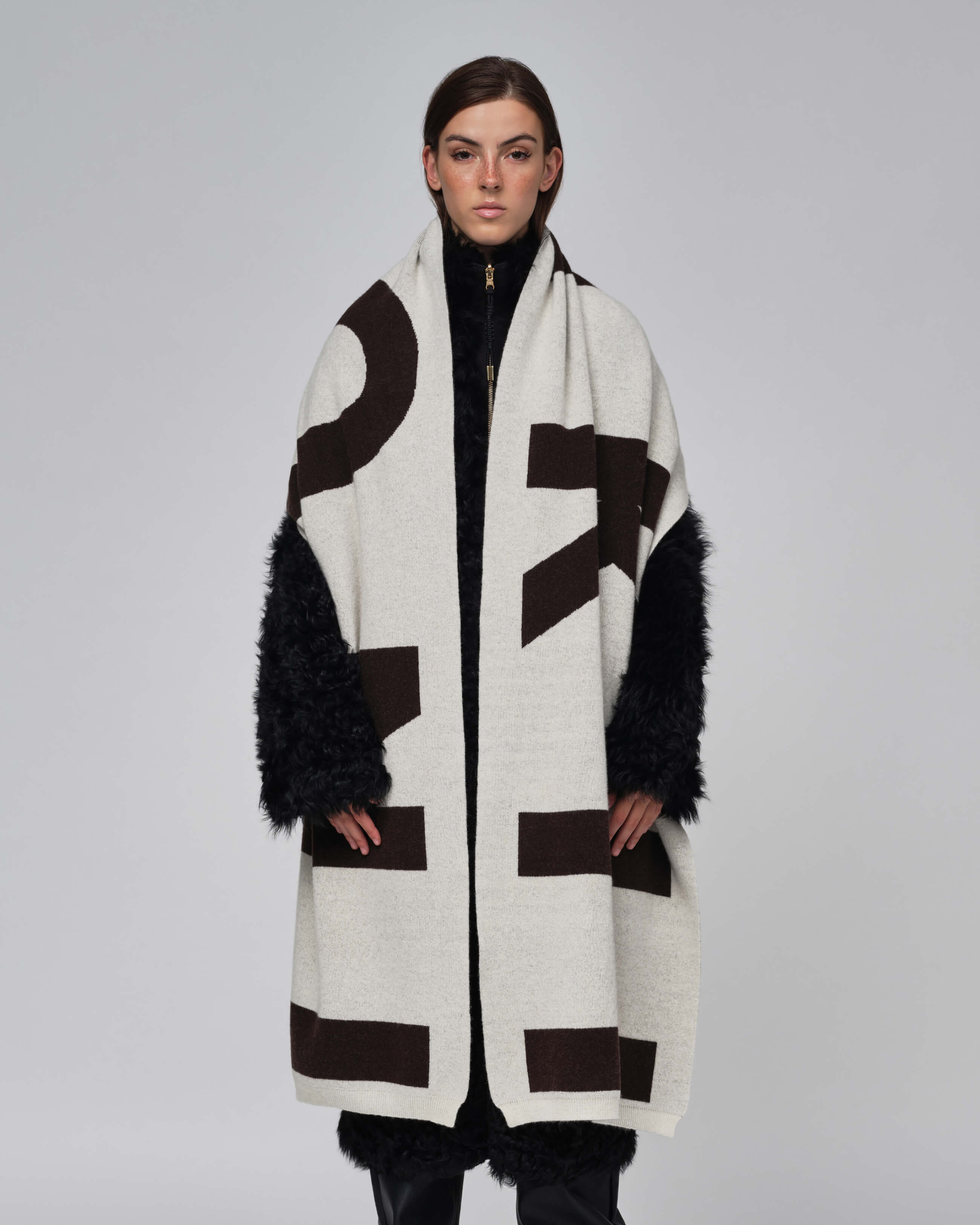 Jacquard Scarf INUIKII